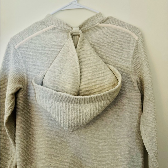 Hard to Find, Lululemon Woman’s On Repeat Dress with Removal Cowl Neck
Size 4 - Picture 8 of 10